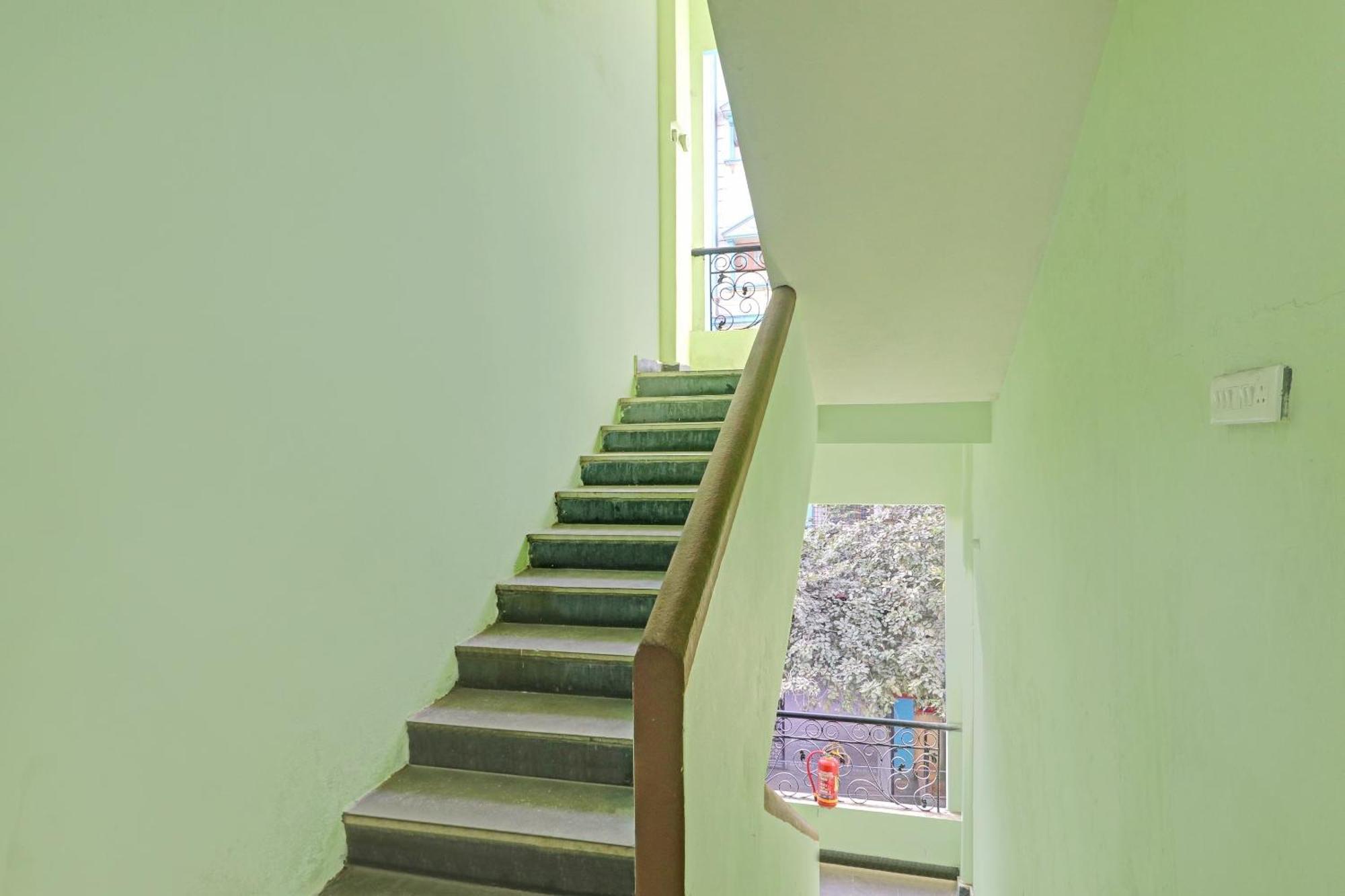 Hotel O Vasista Residency Χιντεραμπάντ Εξωτερικό φωτογραφία
